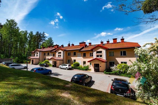 Mieszkanie 4-pokojowe Słupy. Zdjęcie 1