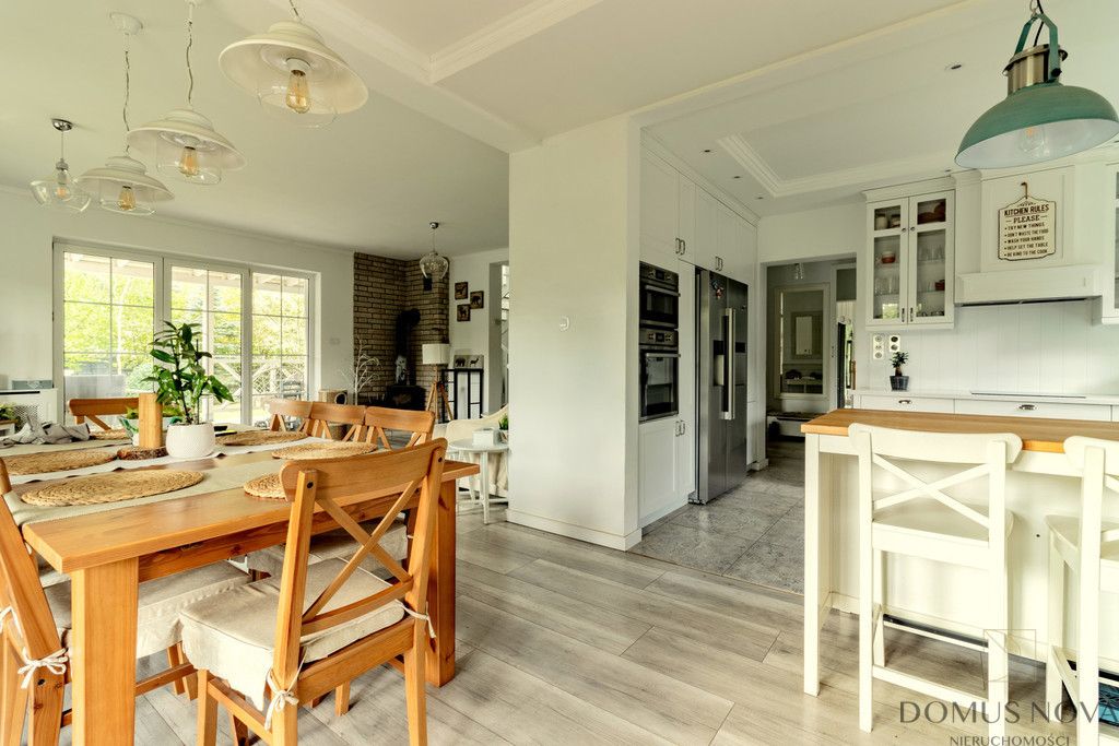 dom wolnostojący, 5 pokoi Dąbrowa Chotomowska, ul. Czeremchowa. Zdjęcie 4