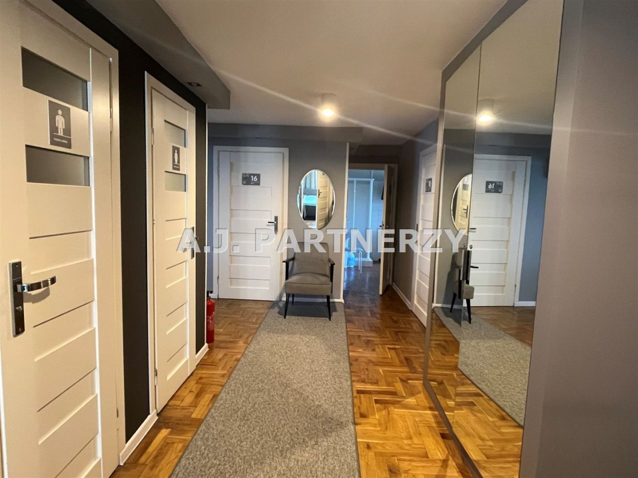 dom, 12 pokoi Brzączowice. Zdjęcie 6