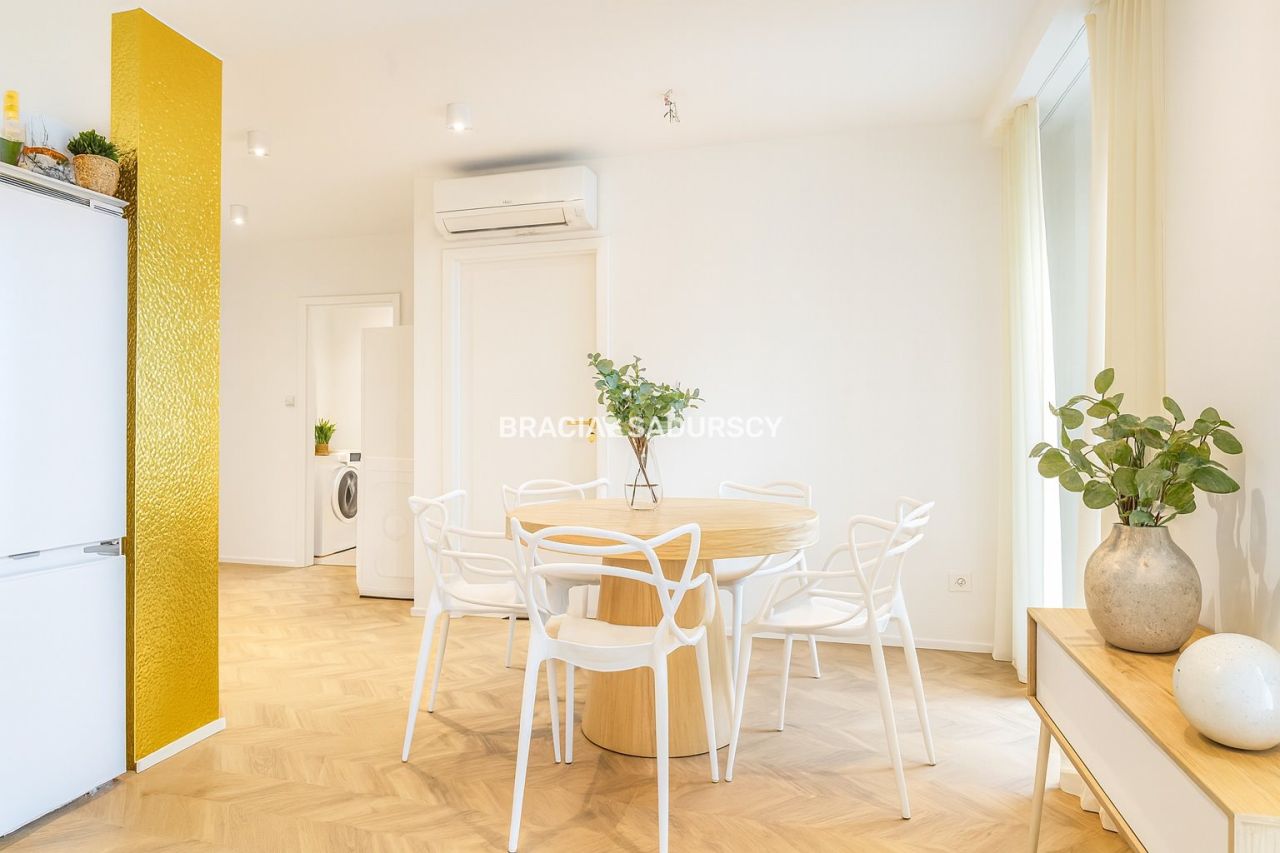 Mieszkanie 4-pokojowe Kraków Bieżanów, ul. Henryka i Karola Czeczów. Zdjęcie 12