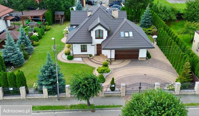 dom wolnostojący, 5 pokoi Łochów, ul. Kościuszki. Zdjęcie 1