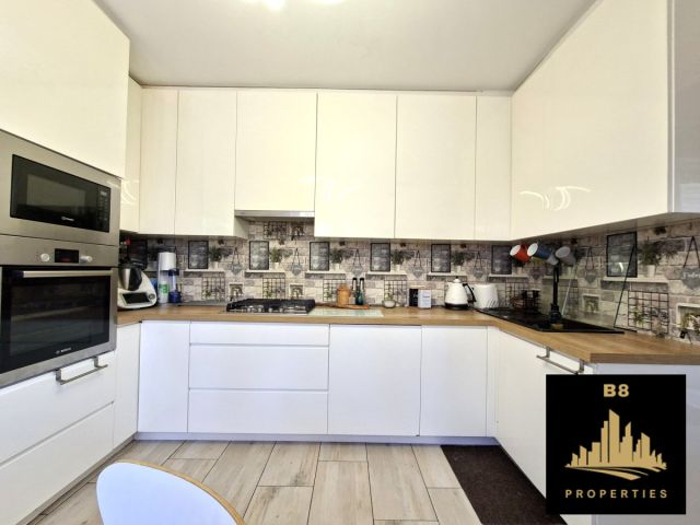 dom wolnostojący, 7 pokoi Nowy Dwór Mazowiecki. Zdjęcie 2