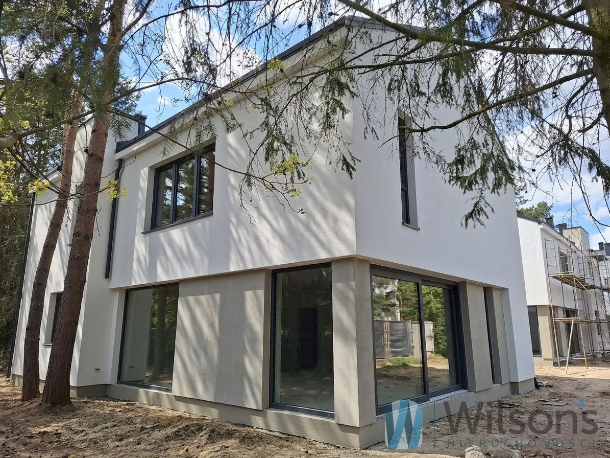 dom wolnostojący, 5 pokoi Łomianki, ul. Leśna. Zdjęcie 2