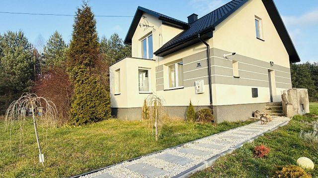 dom wolnostojący, 6 pokoi Kunów Kunów-Kolonia, Kolonia piaski. Zdjęcie 1