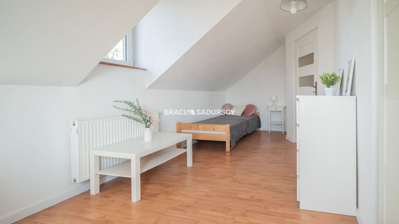 dom wolnostojący, 6 pokoi Gnatowice. Zdjęcie 18