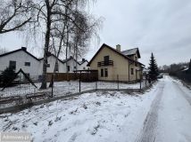 dom wolnostojący, 6 pokoi Niepołomice Boryczów, ul. Czerwonych Beretów. Zdjęcie 1