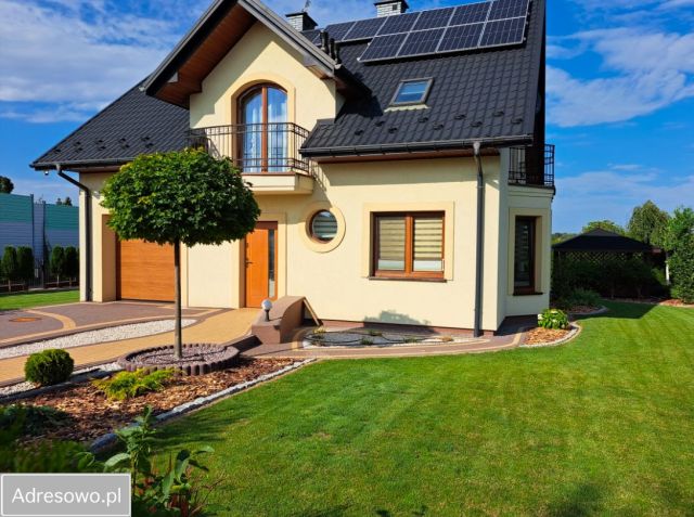 dom wolnostojący, 4 pokoje Klikawa, ul. Akacjowa. Zdjęcie 1