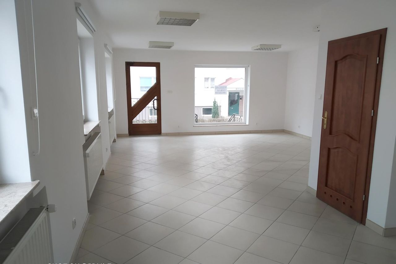 Lokal Słupca, Niepodległości. Zdjęcie 1