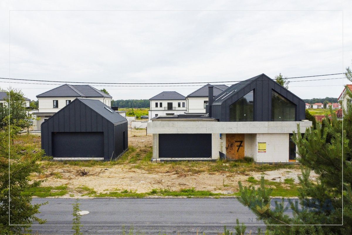 dom wolnostojący, 5 pokoi Walendów, ul. Romantyczna. Zdjęcie 2