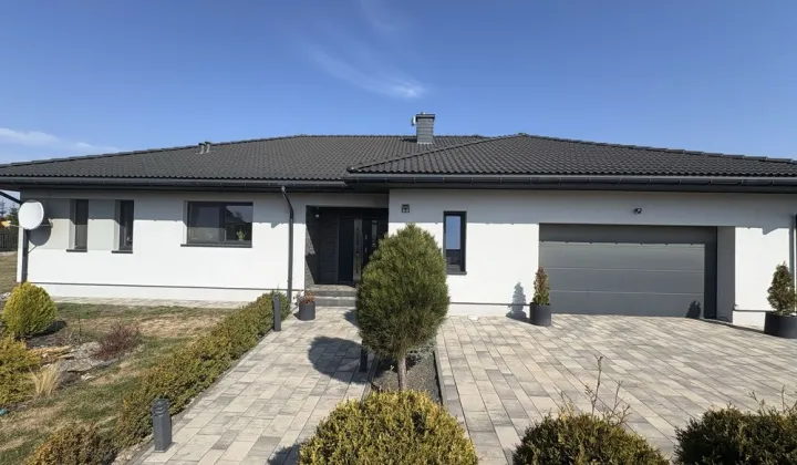 dom wolnostojący, 4 pokoje Kuriany