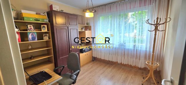 Mieszkanie 3-pokojowe Dzierżoniów Nowe Miasto, os. Różane. Zdjęcie 3