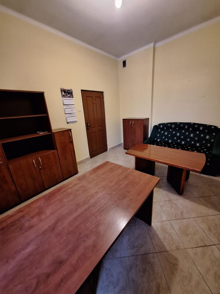 Biuro Jędrzejów, ul. 11 Listopada. Zdjęcie 3