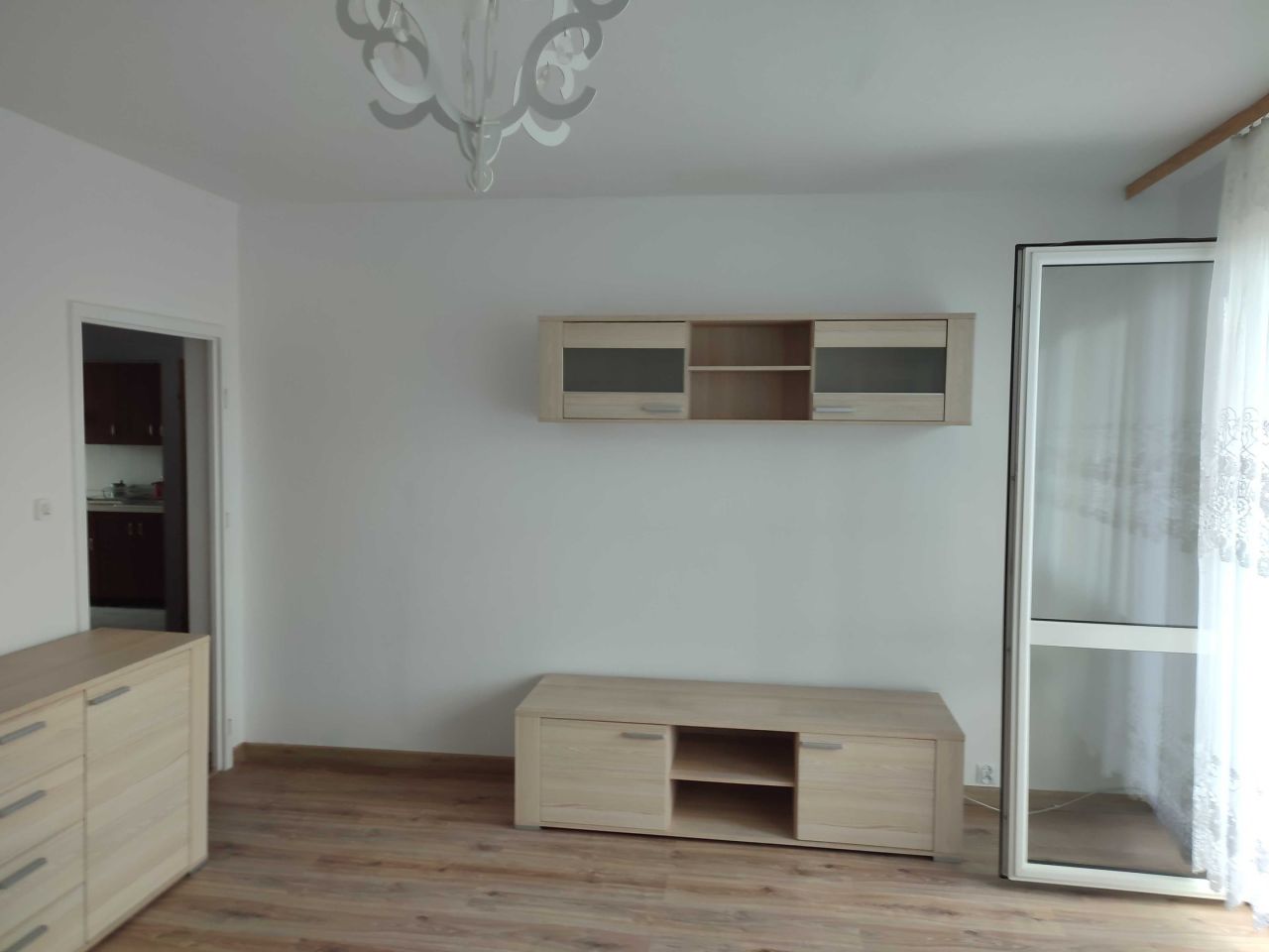 Mieszkanie 3-pokojowe Ożarów, os. Wzgórze. Zdjęcie 8