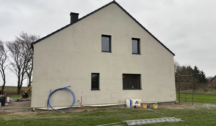 bliźniak, 5 pokoi Dzikowo