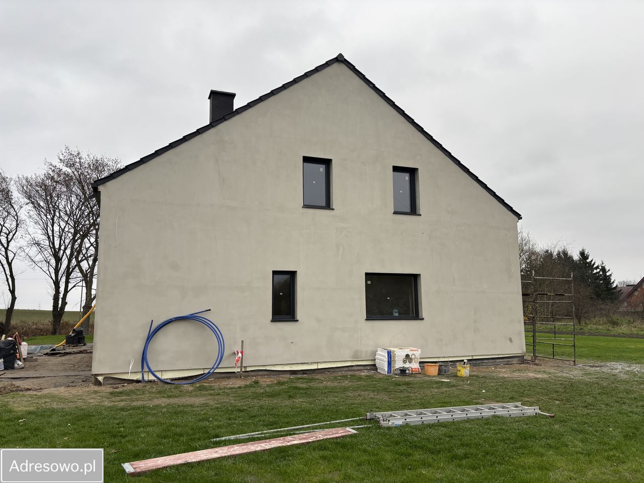 bliźniak, 5 pokoi Dzikowo