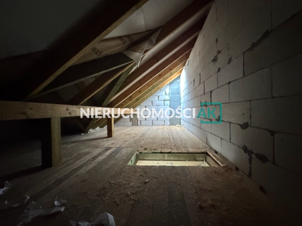 Mieszkanie 4-pokojowe Konin. Zdjęcie 13