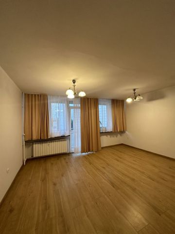 Mieszkanie 2-pokojowe Warszawa Ochota, pl. Artura Zawiszy. Zdjęcie 1