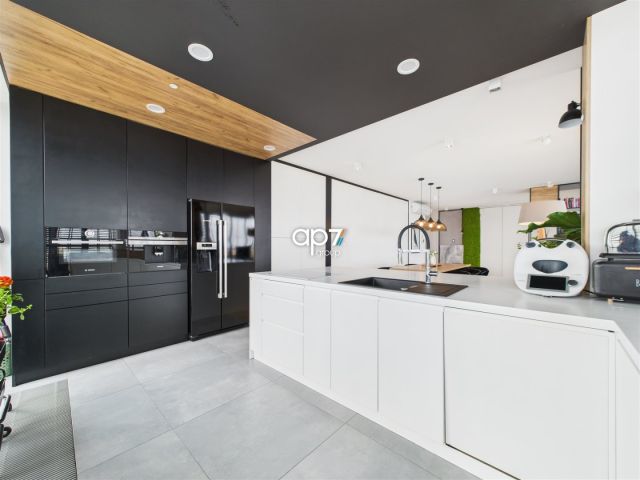 Mieszkanie 5-pokojowe Rzeszów, ul. Karola Lewakowskiego. Zdjęcie 3