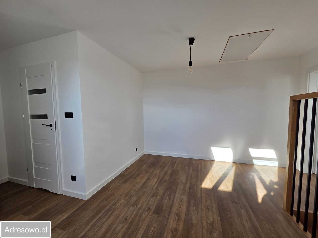 Mieszkanie 3-pokojowe Krzeptów. Zdjęcie 4