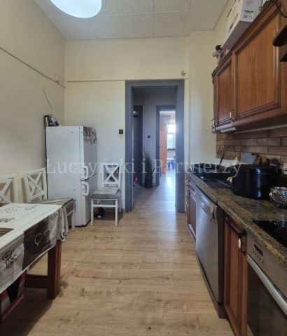 Mieszkanie 3-pokojowe Jelenia Góra, ul. Leona Wyczółkowskiego. Zdjęcie 8