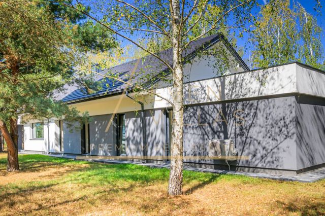 dom wolnostojący, 5 pokoi Magdalenka. Zdjęcie 3