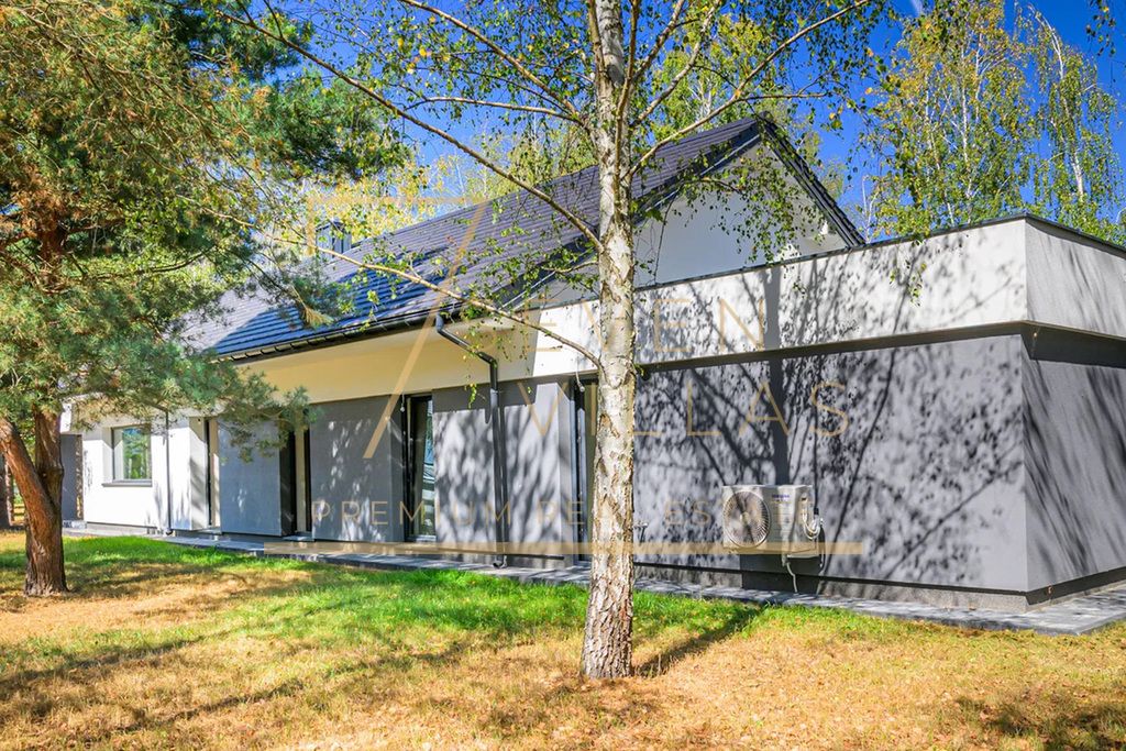 dom wolnostojący, 5 pokoi Magdalenka. Zdjęcie 3