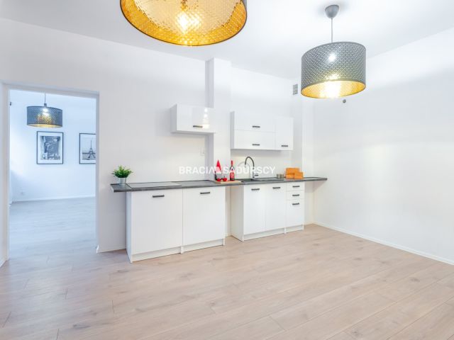 Mieszkanie 2-pokojowe Kraków Bronowice, ul. Jerzego Szablowskiego. Zdjęcie 2