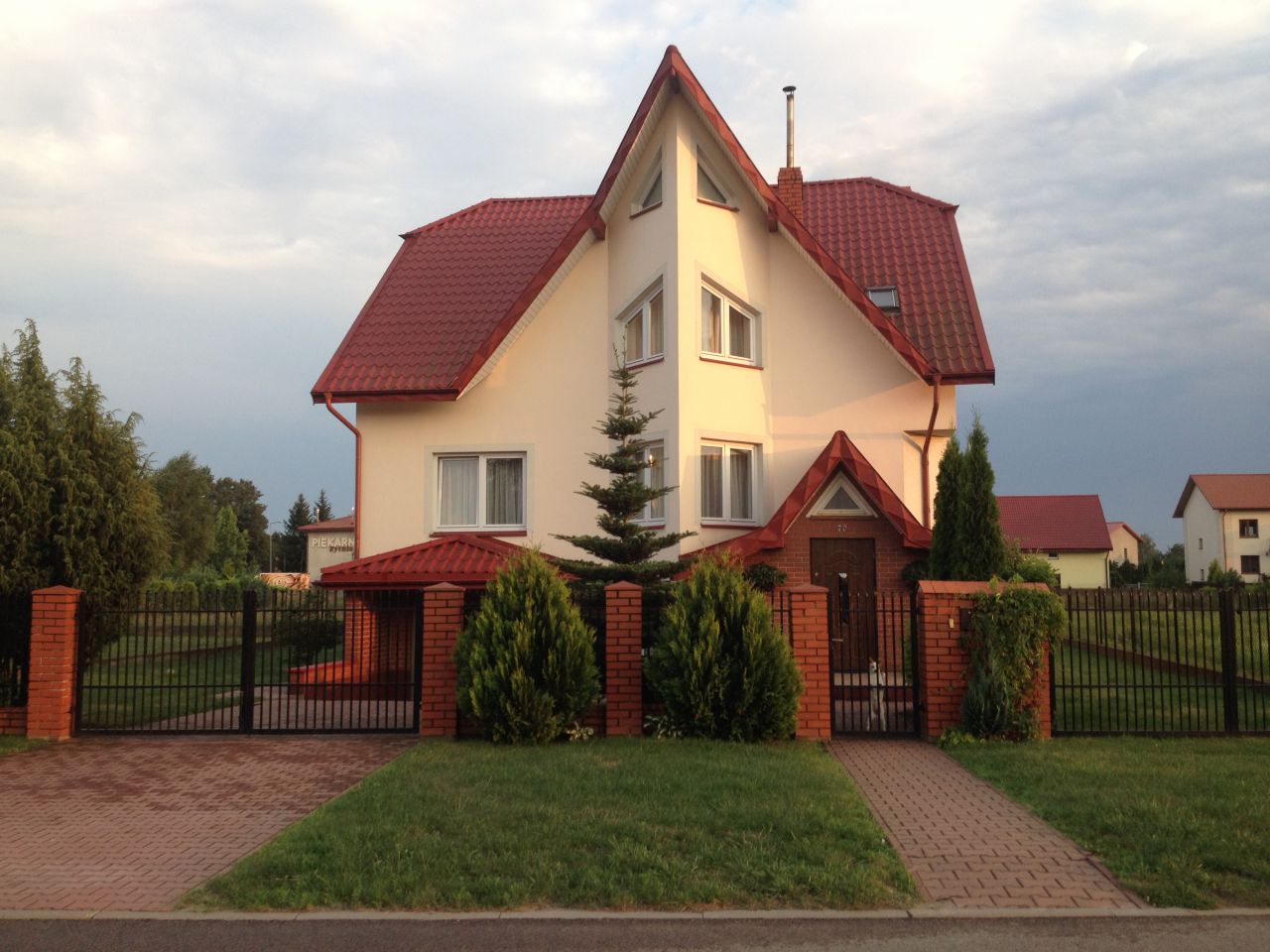dom wolnostojący, 6 pokoi Wyszków Centrum, ul. gen. Władysława Sikorskiego