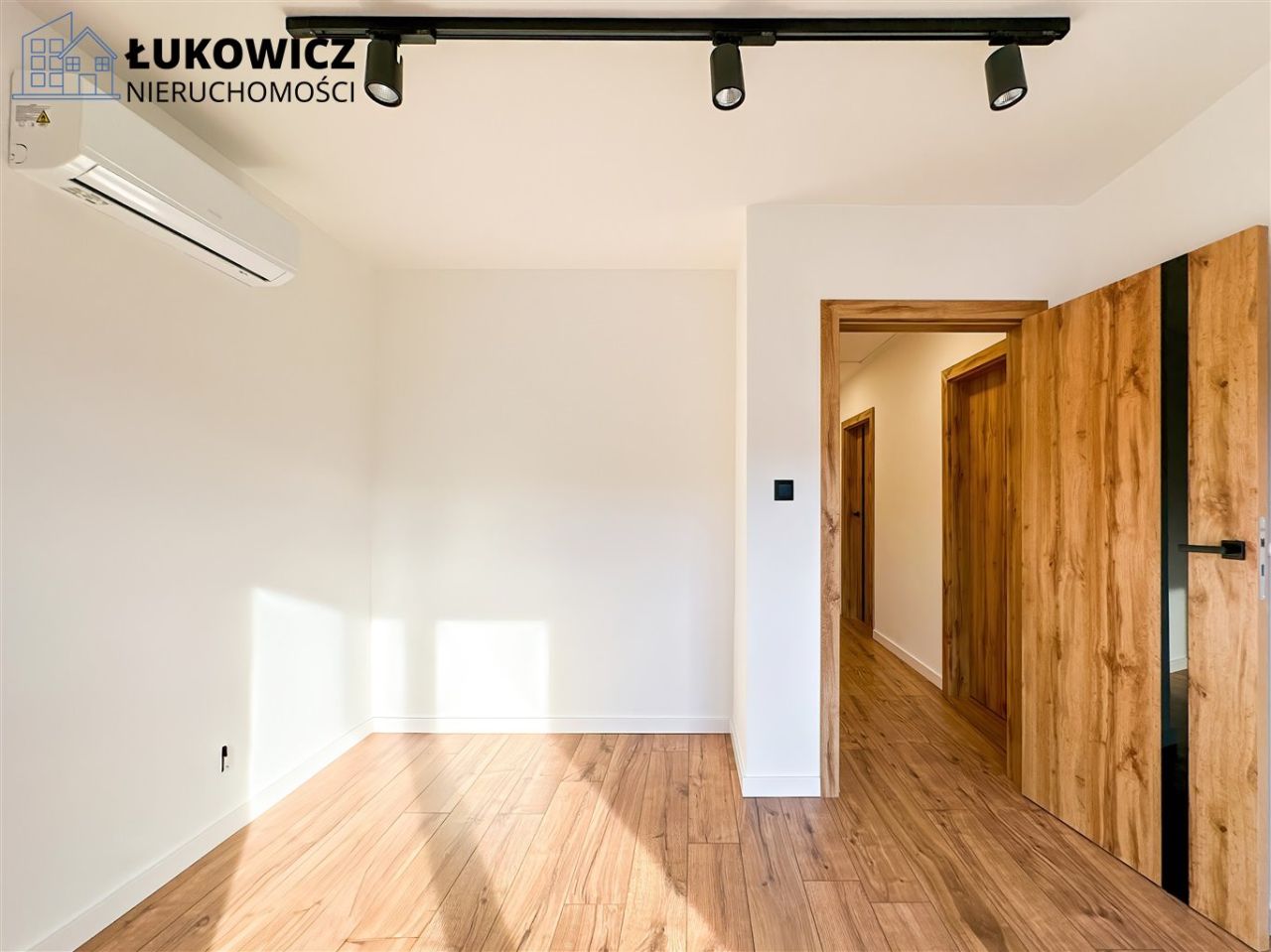 Mieszkanie 4-pokojowe Czechowice-Dziedzice. Zdjęcie 22