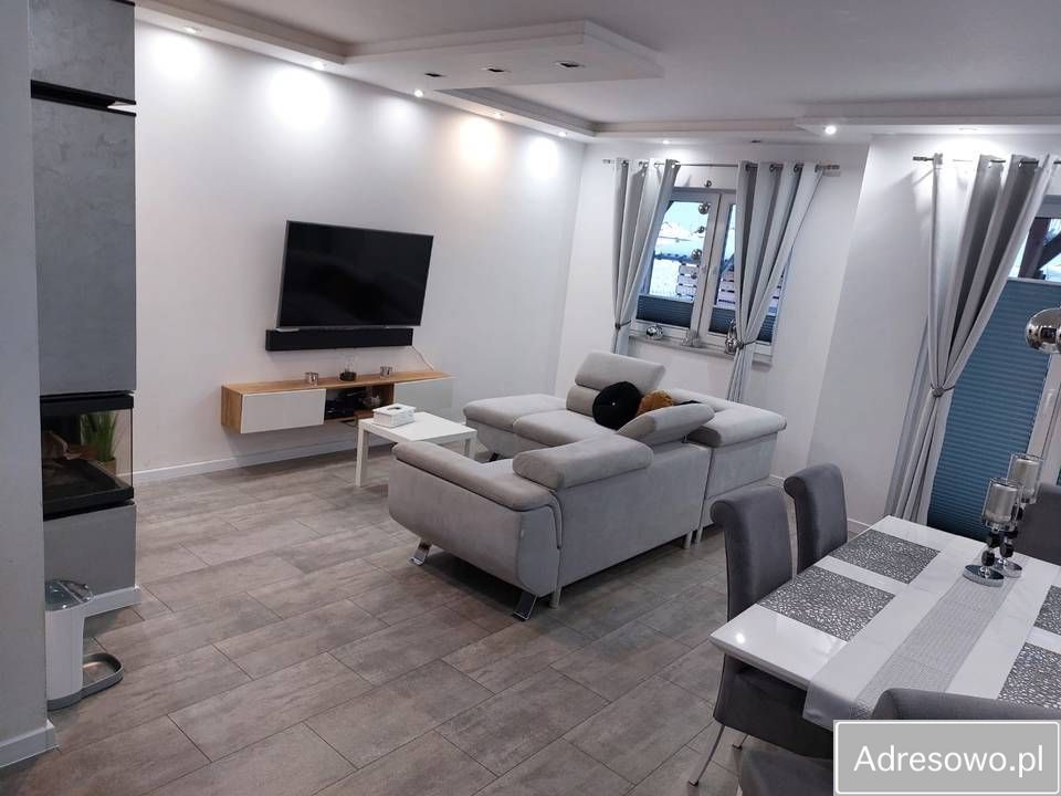 dom szeregowy Słupsk Bolesławice, ul. Brzoskwiniowa. Zdjęcie 1