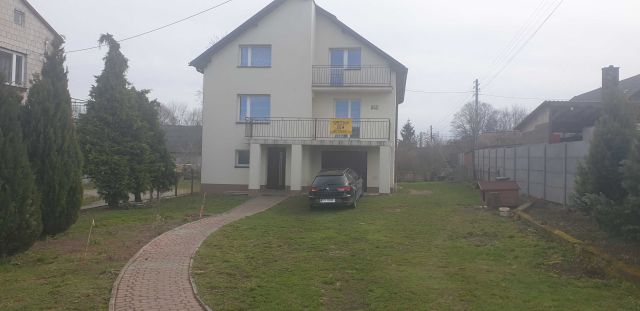 dom wolnostojący Piekoszów. Zdjęcie 1