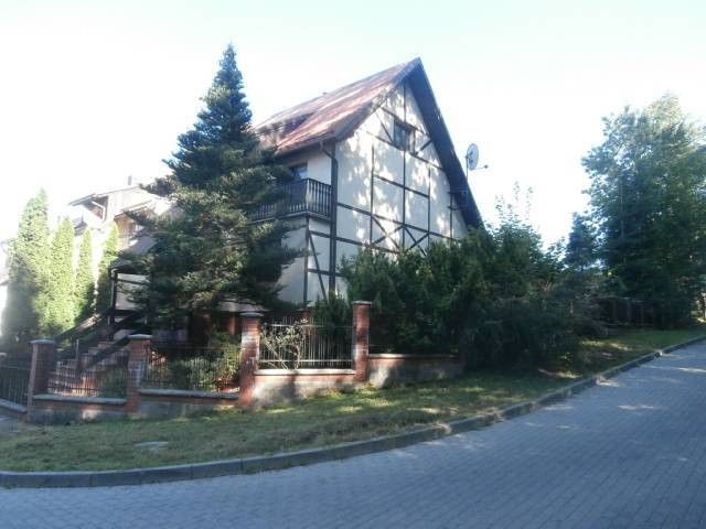 dom szeregowy, 7 pokoi Kartuzy, os. Zielone Wzgórze. Zdjęcie 9