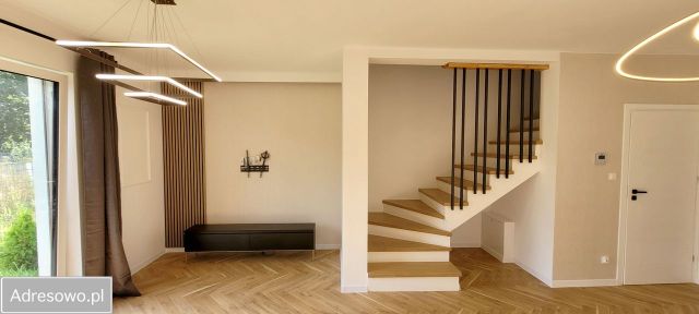 dom szeregowy, 4 pokoje Grodzisk Mazowiecki, ul. 3 Maja. Zdjęcie 1