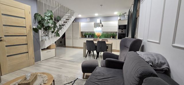 Mieszkanie 4-pokojowe Stargard, os. Pyrzyckie. Zdjęcie 1