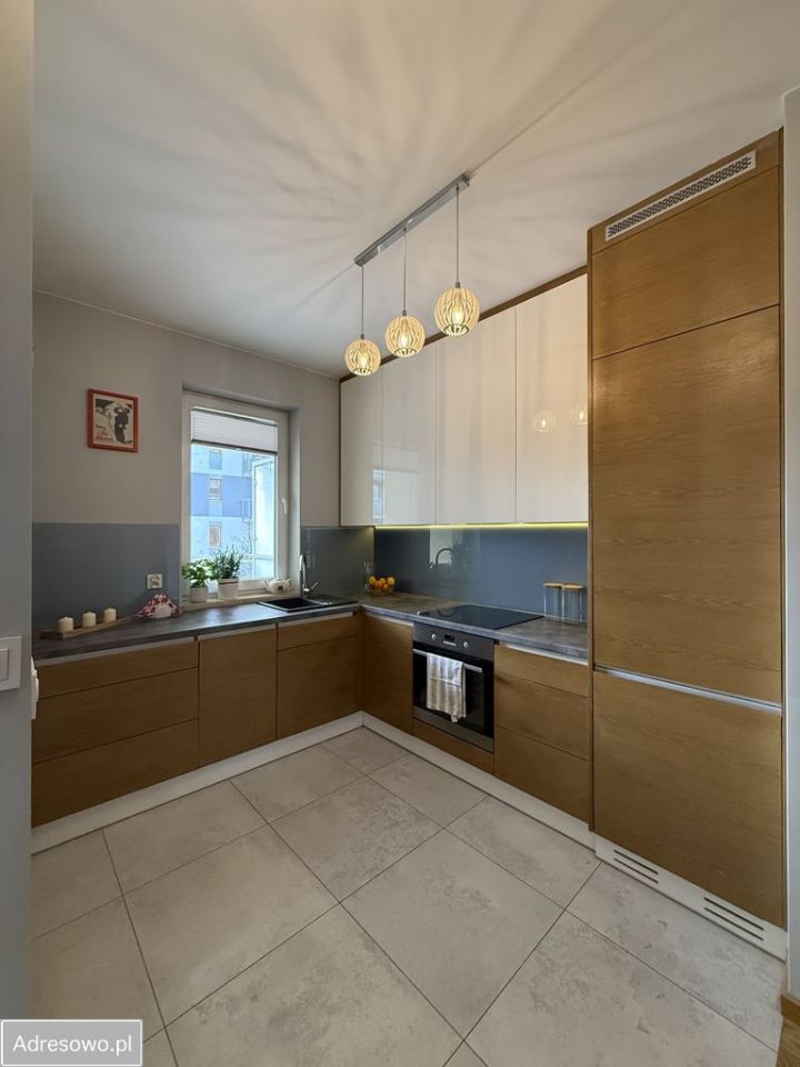 Mieszkanie 3-pokojowe Warszawa Wola, ul. Stanisława Worcella. Zdjęcie 3