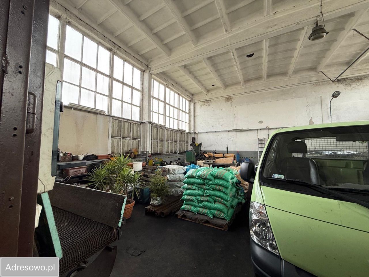 Hala/magazyn Popów. Zdjęcie 13