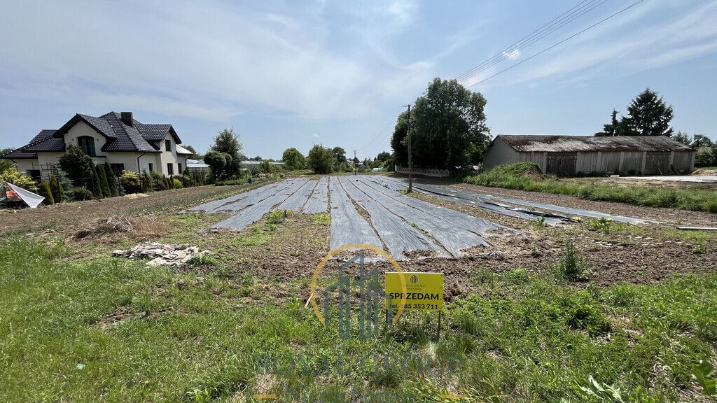 Działka budowlana Nasutów. Zdjęcie 1