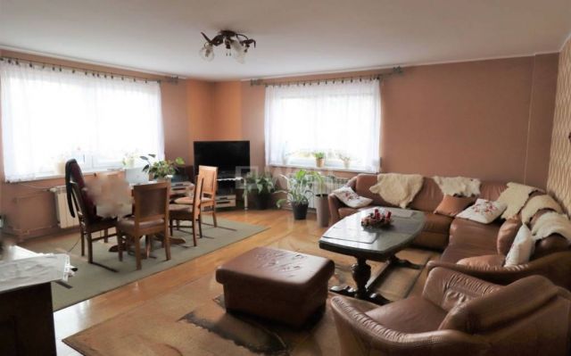 dom wolnostojący, 12 pokoi Koniaków. Zdjęcie 1