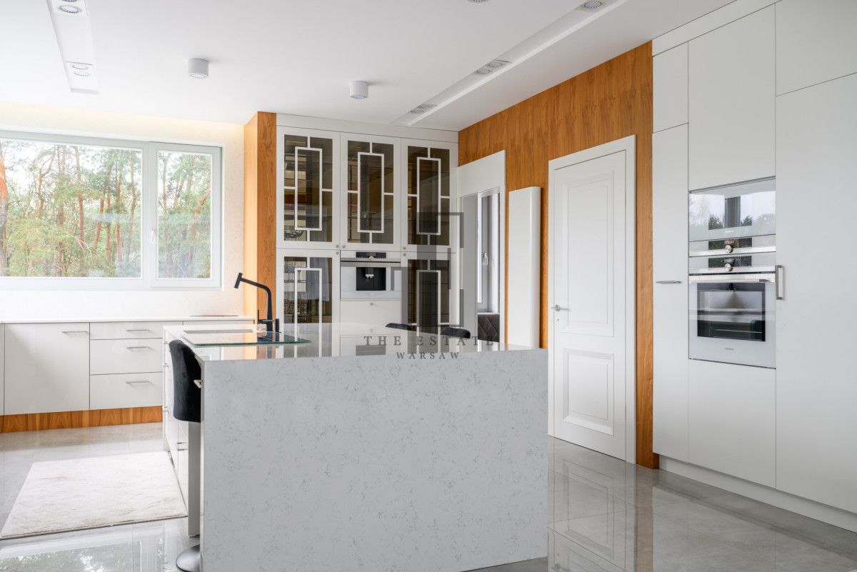 dom wolnostojący, 10 pokoi Famułki Brochowskie. Zdjęcie 9