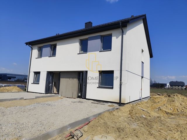 bliźniak, 4 pokoje Ligota Piękna. Zdjęcie 1