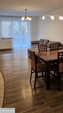 Mieszkanie 4-pokojowe Warszawa Włochy, ul. ks. Juliana Chrościckiego. Zdjęcie 1