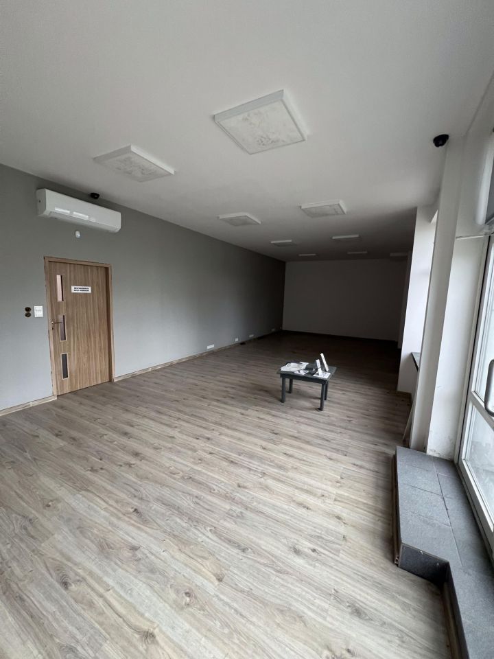 Hala/magazyn Gdynia Chylonia, ul. Hutnicza. Zdjęcie 4