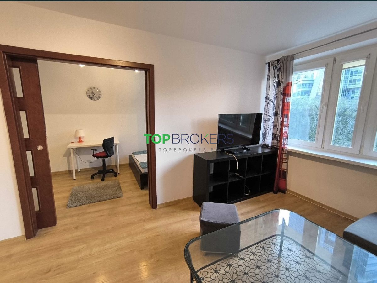 Mieszkanie 2-pokojowe Warszawa Śródmieście, ul. Emilii Plater. Zdjęcie 2