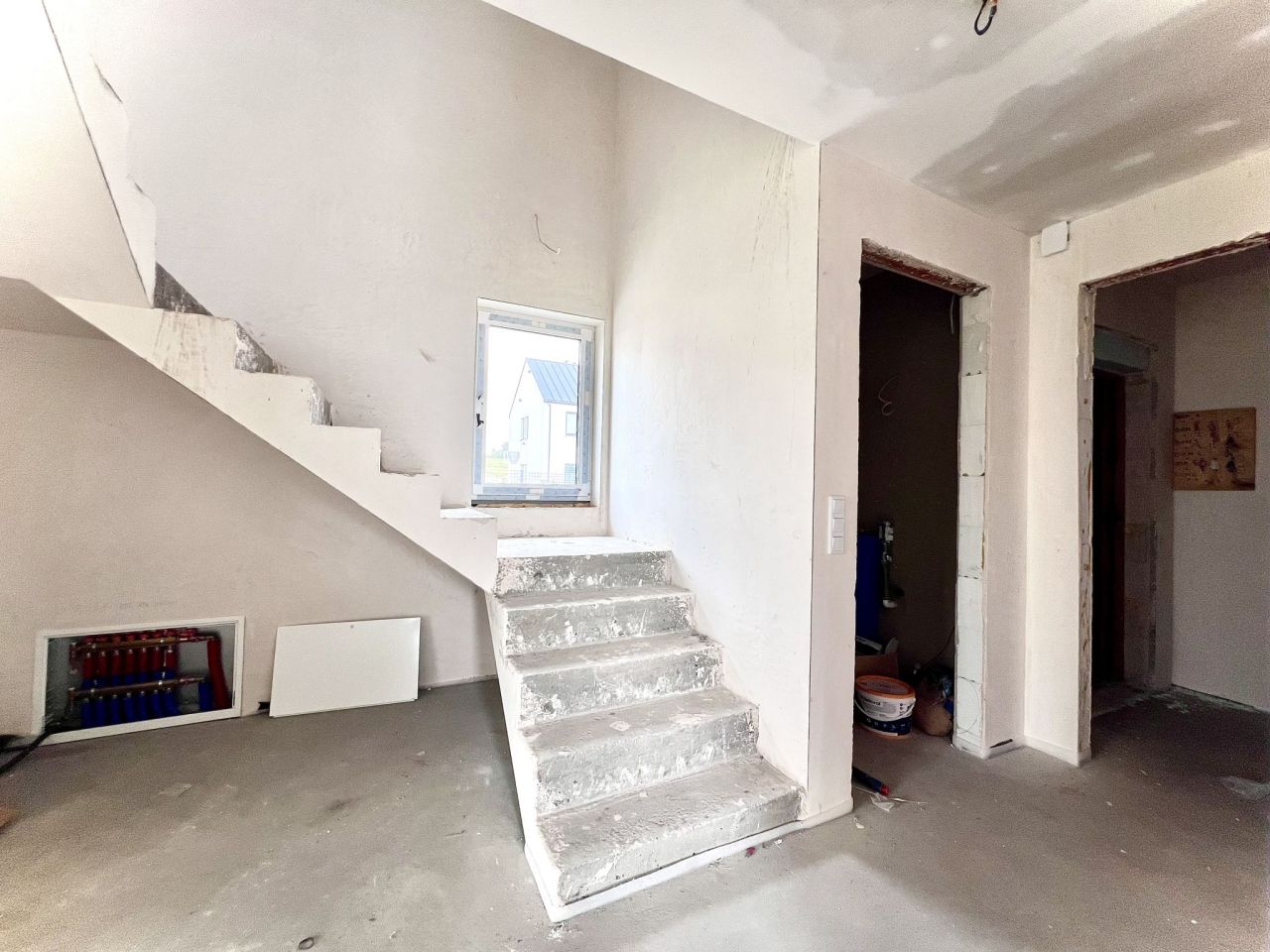 dom wolnostojący, 4 pokoje Mników. Zdjęcie 6