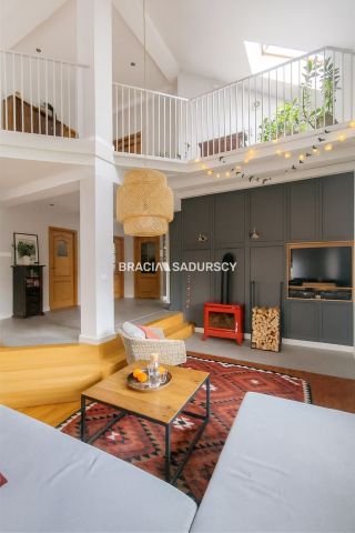 dom wolnostojący, 5 pokoi Rzeszotary, ul. Brzeziny. Zdjęcie 3