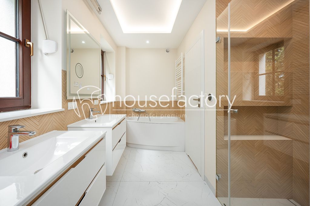 Mieszkanie 5-pokojowe Łódź, ul. gen. Antoniego Jeziorańskiego. Zdjęcie 13