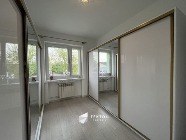 dom wolnostojący, 16 pokoi Poznań Ławica. Zdjęcie 18