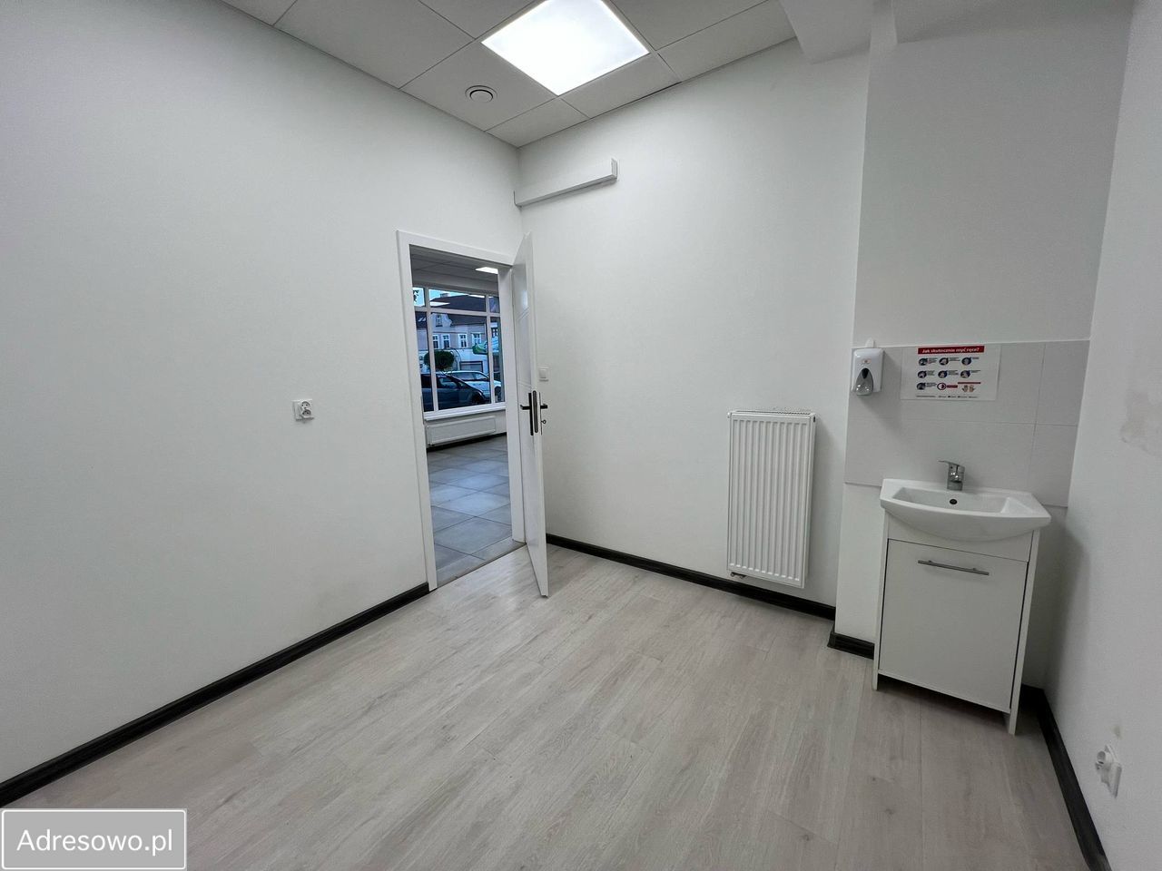 Lokal Kórnik Bnin, rynek Rynek. Zdjęcie 8