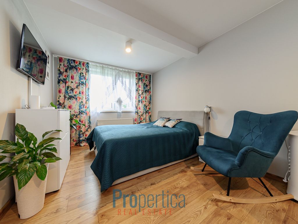 dom szeregowy, 6 pokoi Marki Struga, ul. Błękitna. Zdjęcie 7