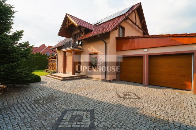 dom wolnostojący, 7 pokoi Jaczów. Zdjęcie 3